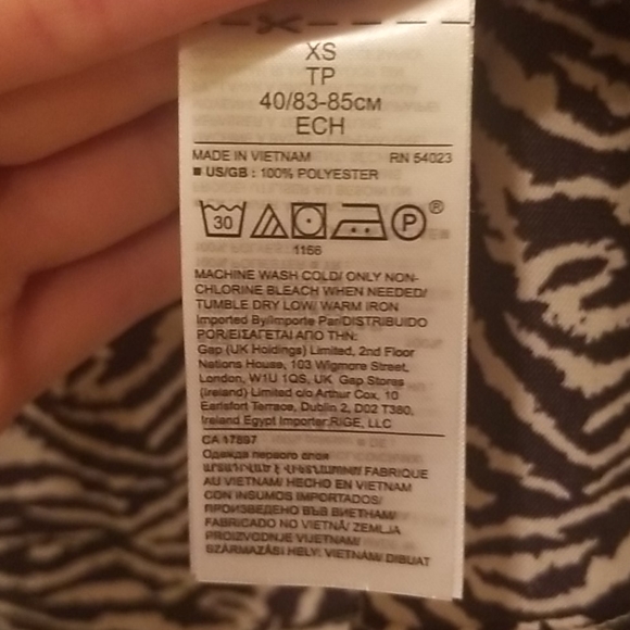 Banana Republic zebra wrap blouse - Picture 3 of 4